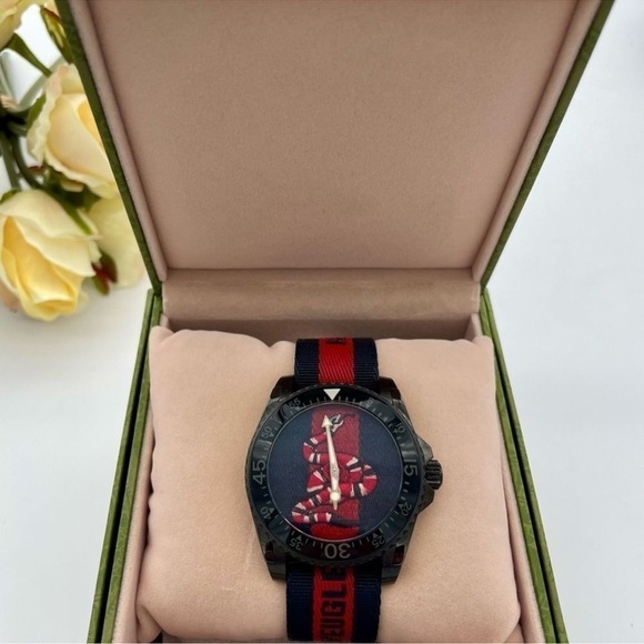Men’s Gucci snake embroidered 45 mm watch - Picture 1 of 10